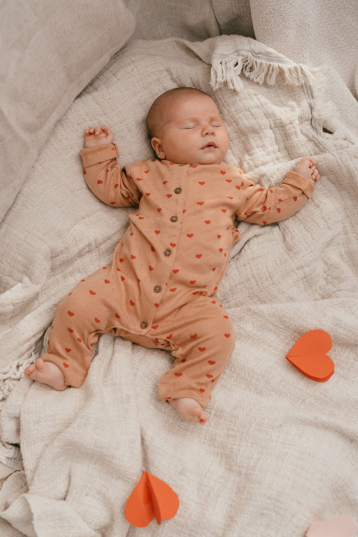 A Tiny Story - baby suit long sleeve - dusty coral hearts - Afbeelding 7