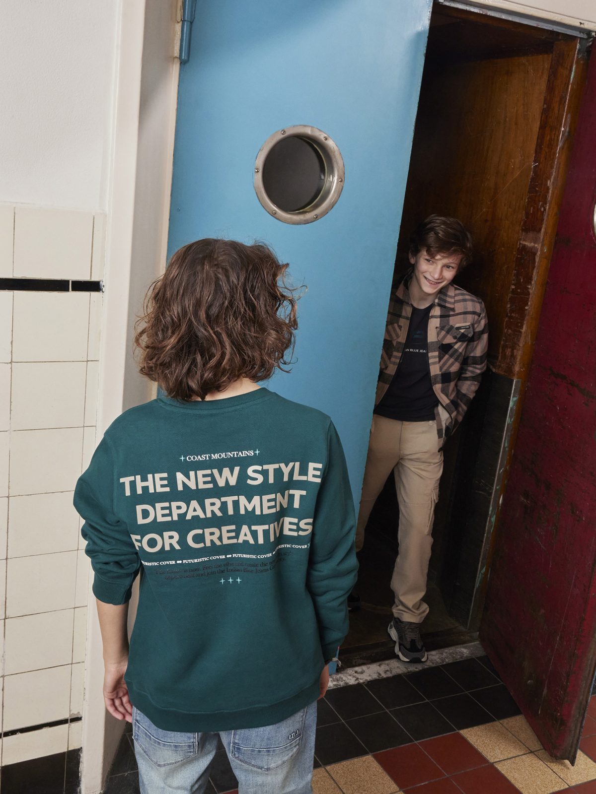 Indian Blue Jeans - Loose fit Sweat Backprint Green - Afbeelding 2