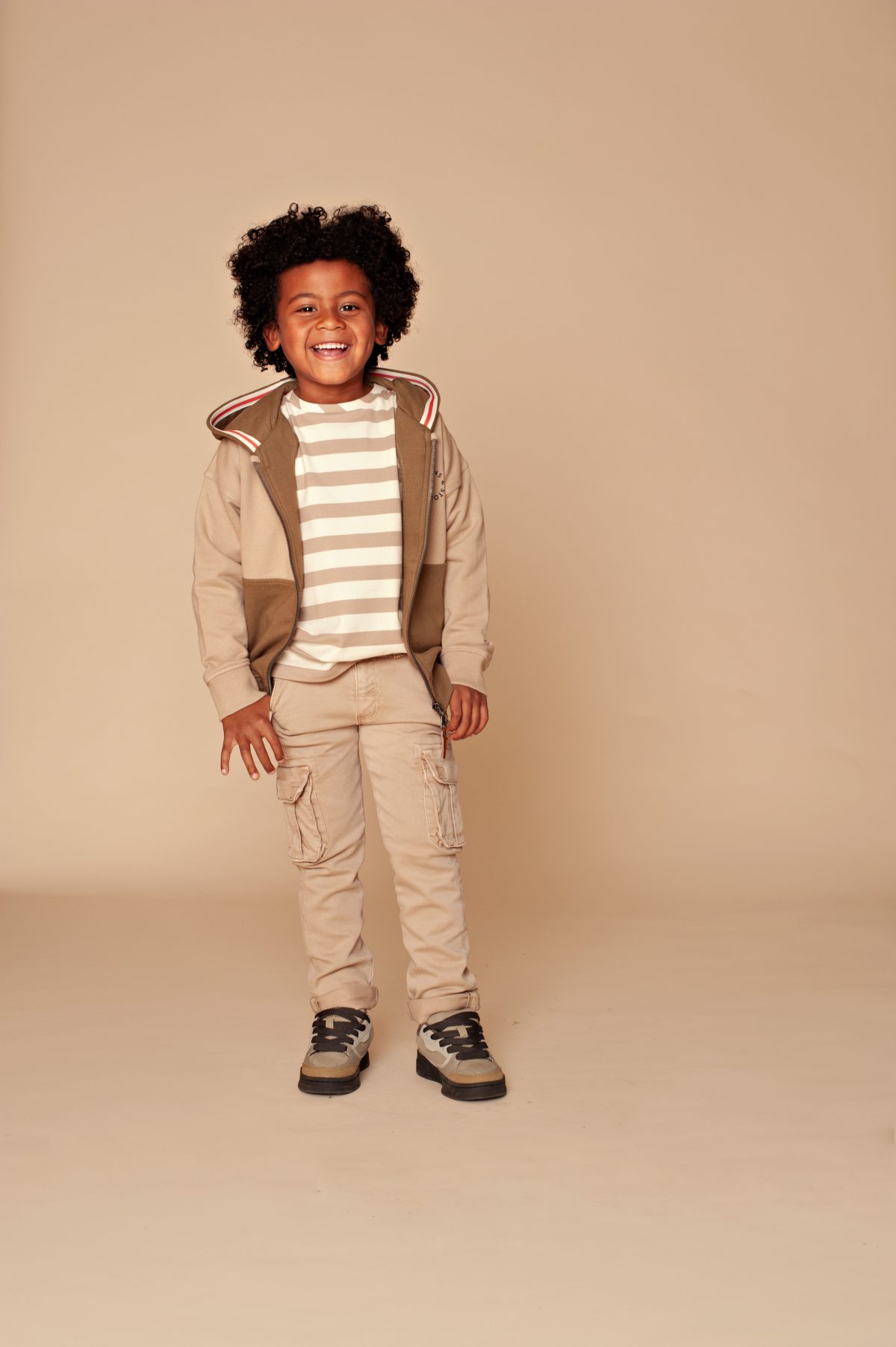 Stains & Stories - Boys sweat cardigan Army - Afbeelding 2